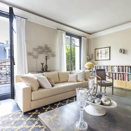 Palais Chaillot Champs Elysees * باريس